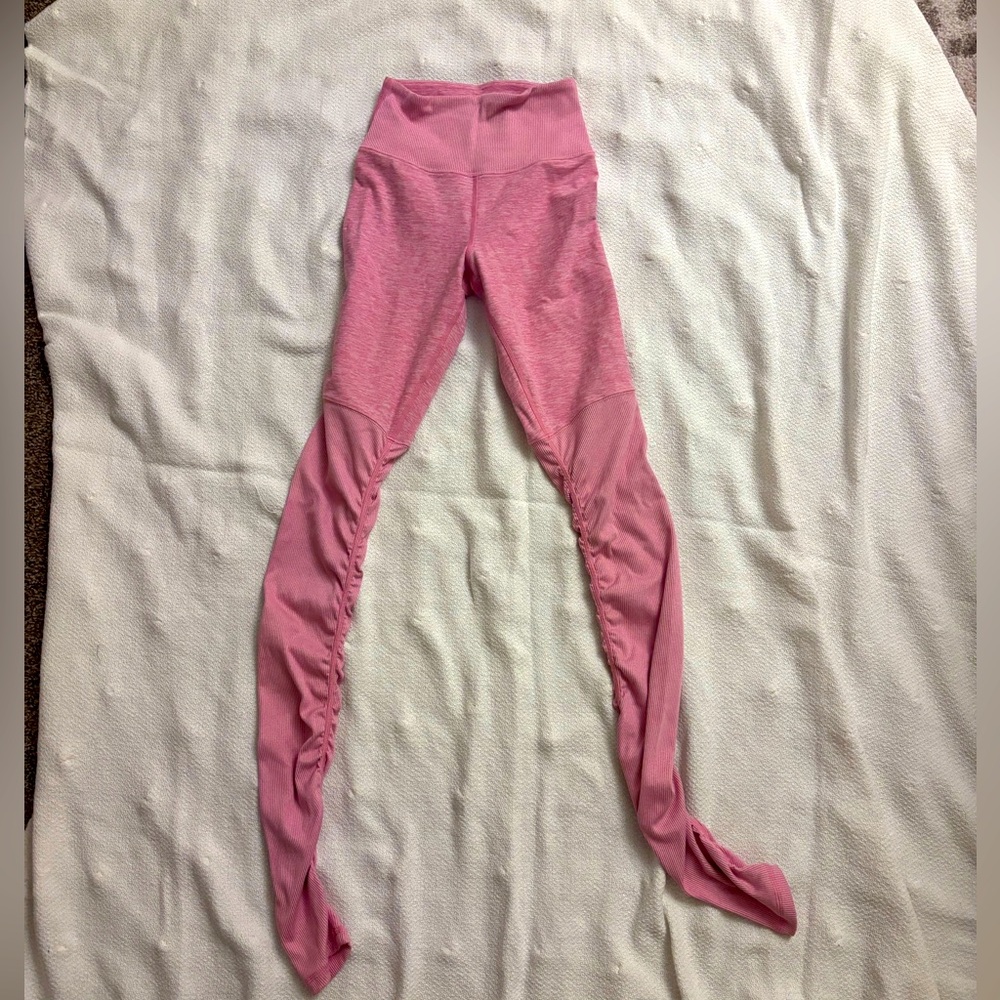 Alo Goddess leggings